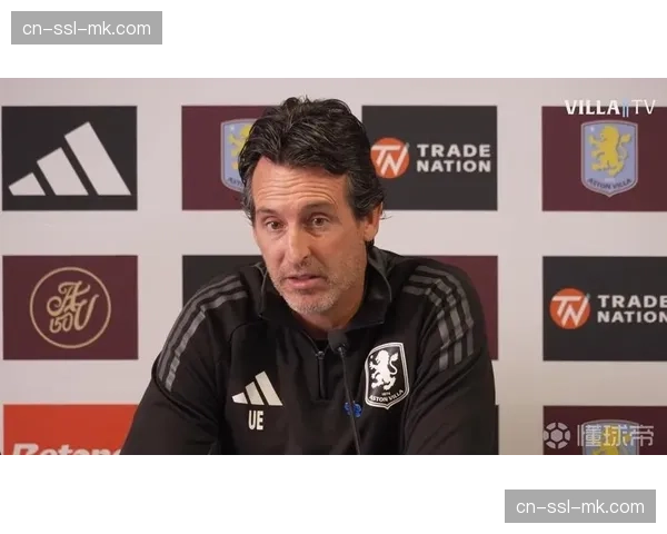 埃梅里4-2-2-2双后腰体系灵活切换 沃特金斯无球跑动成反击支点