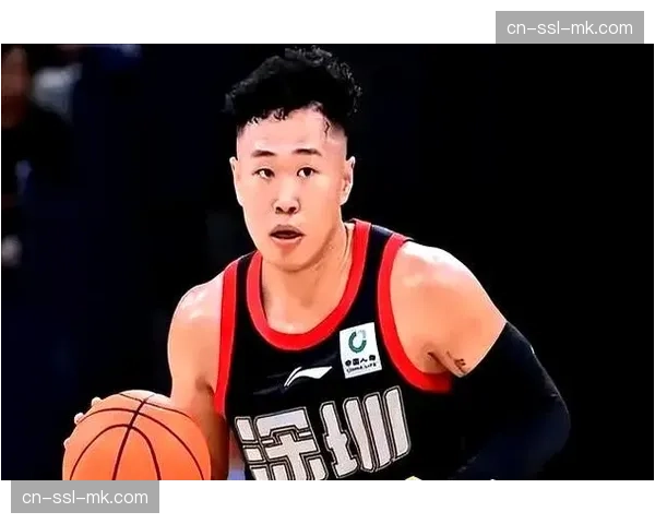 史密斯对阵新疆砍45分15篮板14助攻，大号三双展现全面能力